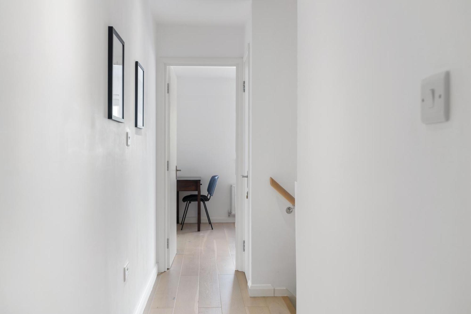 Case de vacanță 4 Bed 2 Bath - Modern Flat Right On Columbia Road!