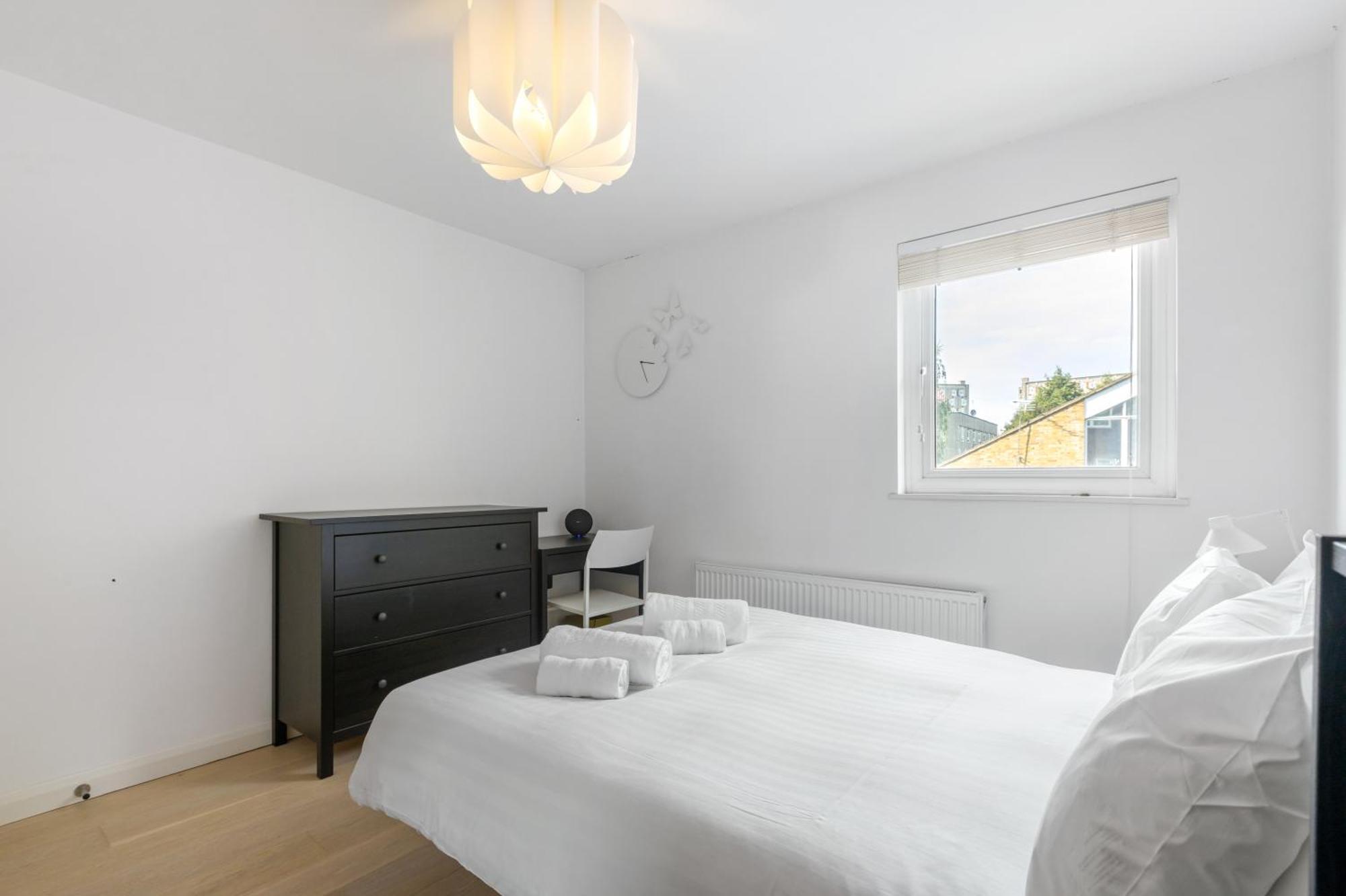 Case de vacanță 4 Bed 2 Bath - Modern Flat Right On Columbia Road! *